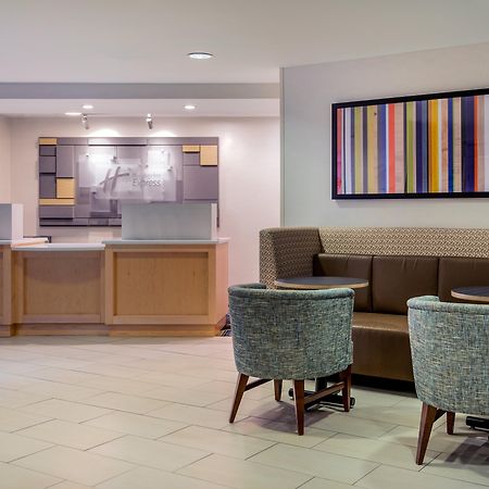 Holiday Inn Express Chapel Hill By Ihg Exterior photo