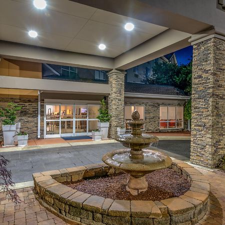 Holiday Inn Express Chapel Hill By Ihg Exterior photo