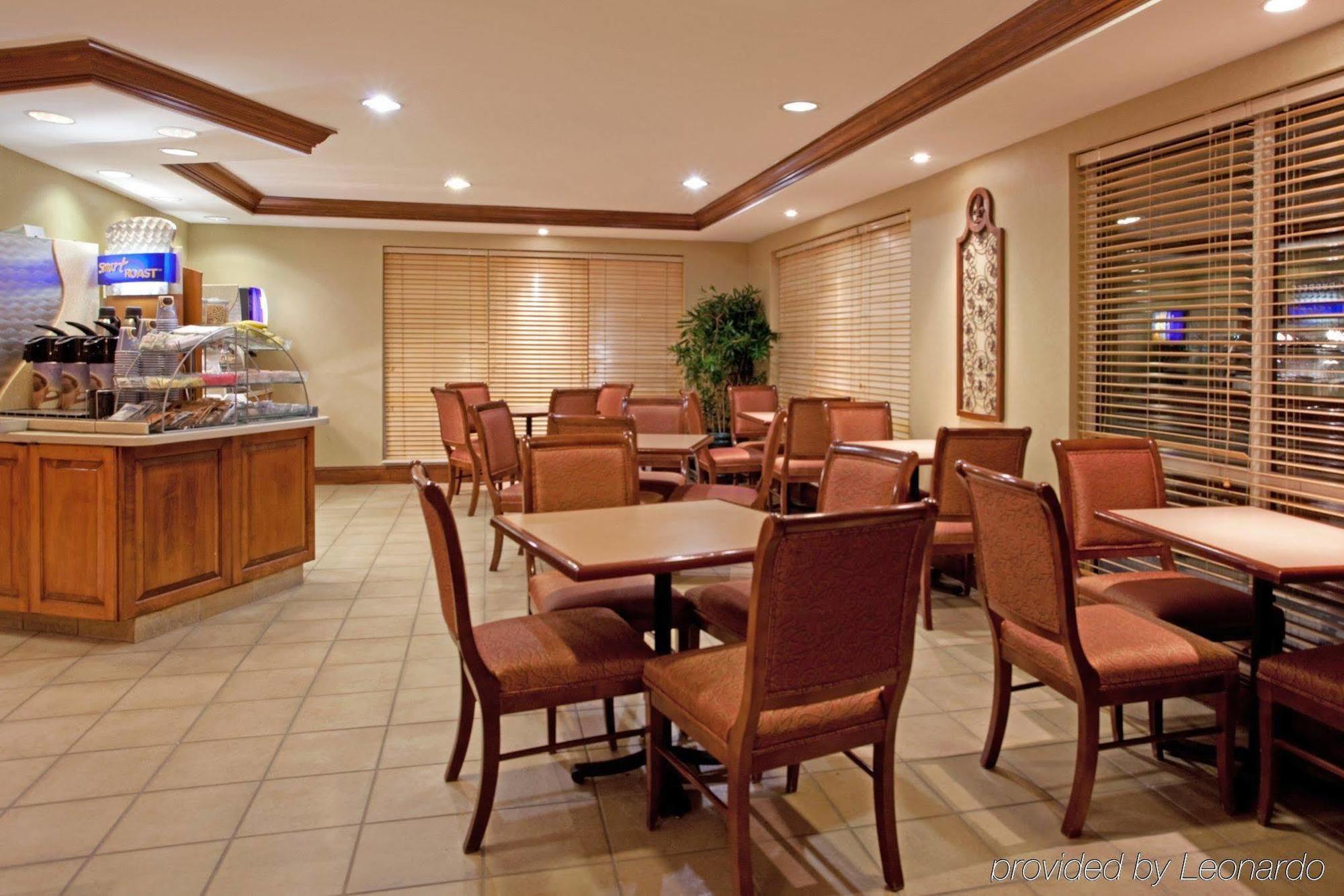 Holiday Inn Express Chapel Hill By Ihg Exterior photo